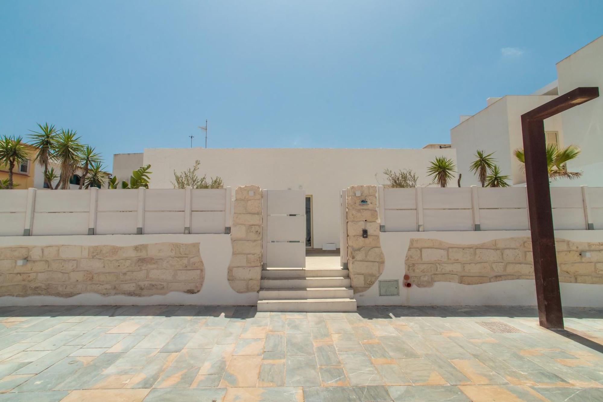 Le Grotte Hotel Лампедуза Екстериор снимка