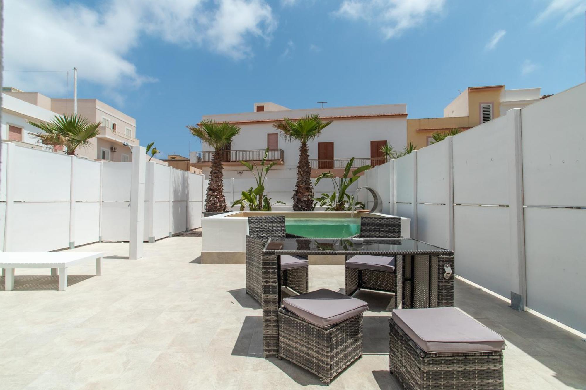 Le Grotte Hotel Лампедуза Екстериор снимка