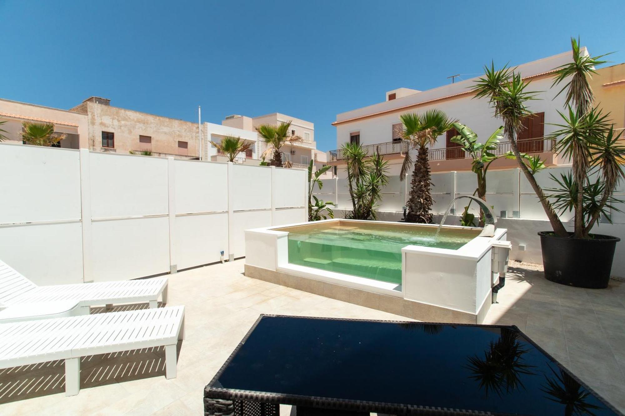 Le Grotte Hotel Лампедуза Екстериор снимка