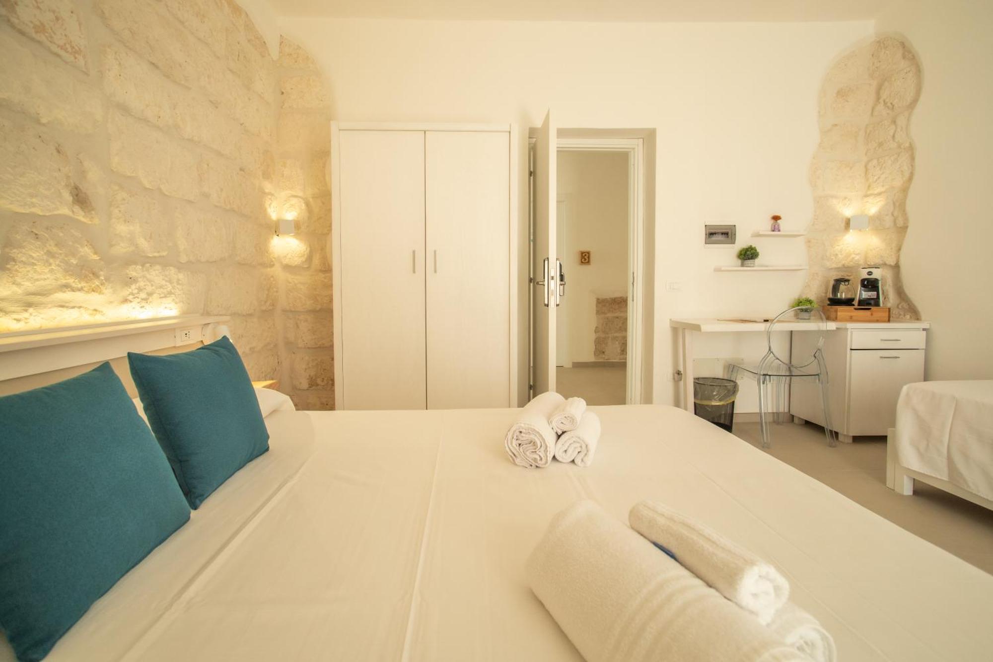 Le Grotte Hotel Лампедуза Екстериор снимка