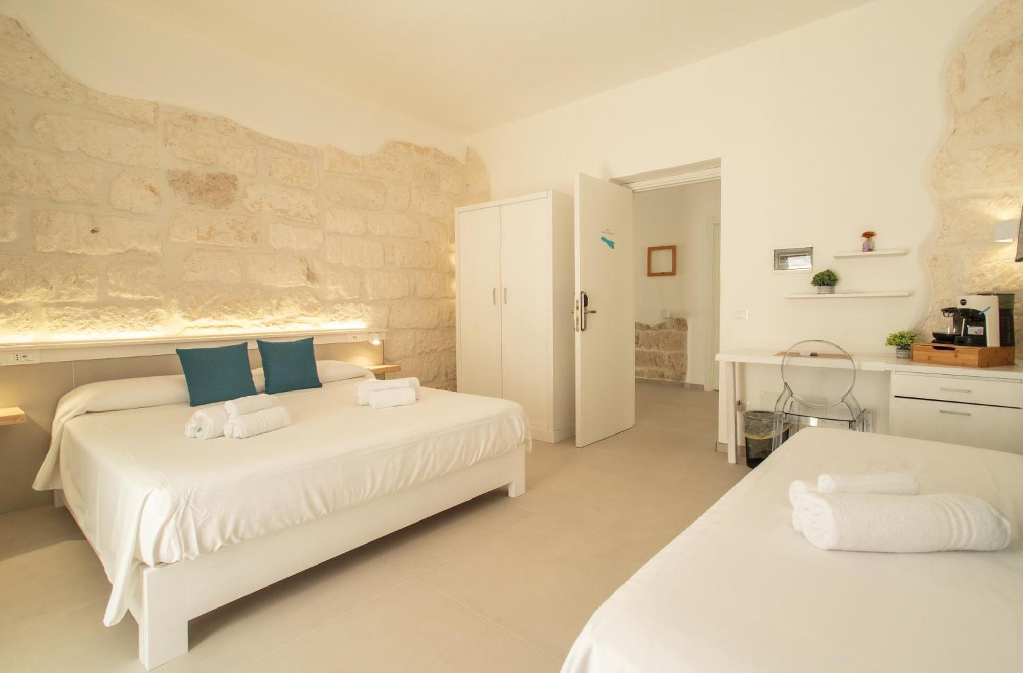 Le Grotte Hotel Лампедуза Екстериор снимка