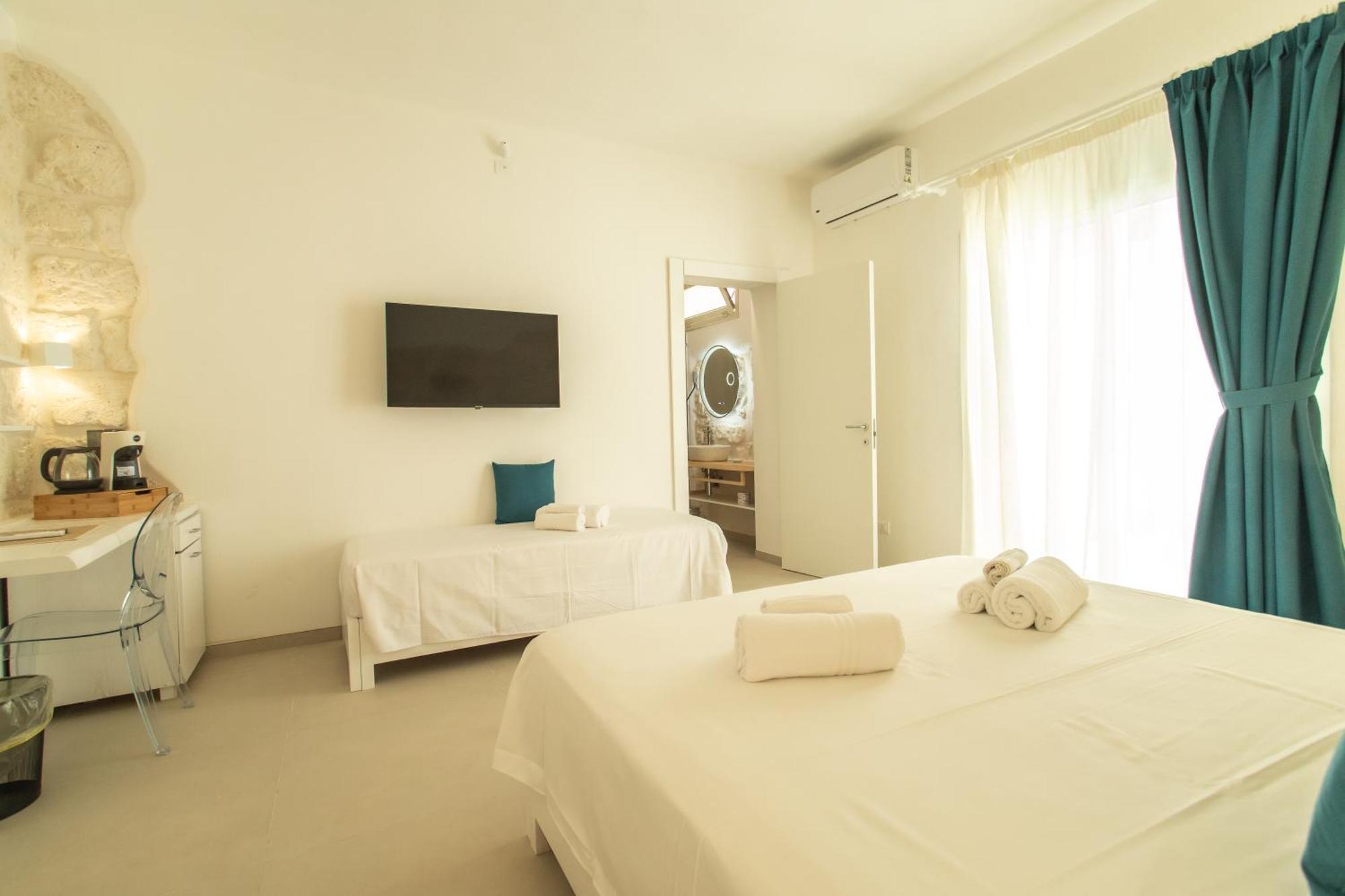 Le Grotte Hotel Лампедуза Екстериор снимка